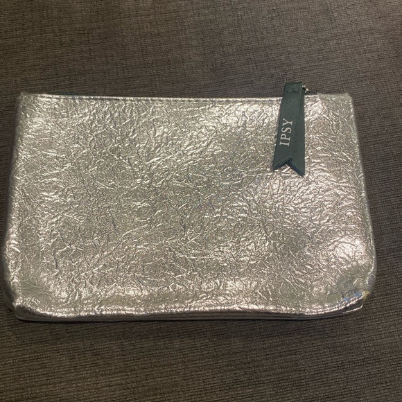 ipsy Handbags - Ipsy Silver Makeup Bag      cosmetics cosmetic bags beauty pouch pouches